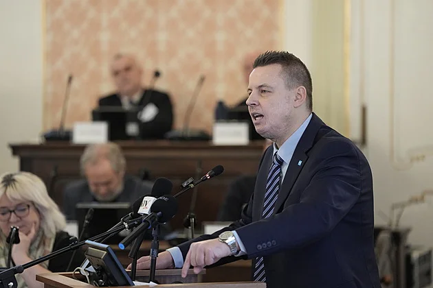 Rajchl na semináři obvinil ministry. Kotlár označil vakcíny za biologické zbraně