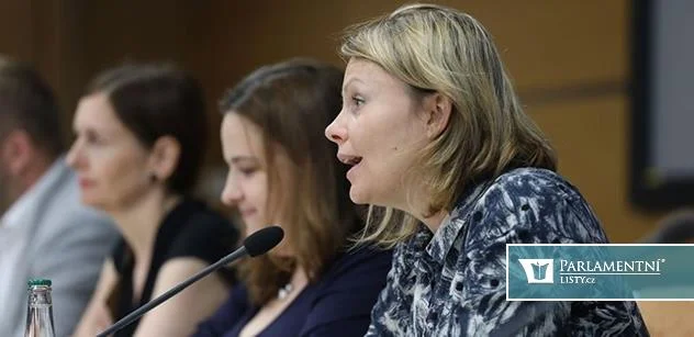 Laurenčíková a další neziskovkář. Prezident navrhl. Co když ombudsman nebude?