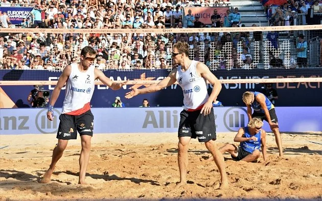 Beachvolejbalista Perušič končí kariéru. Schweiner má nového parťáka