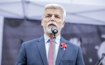 Prezident zveřejnil konverzaci s Macinkou. Snažil se mě vydírat, říká