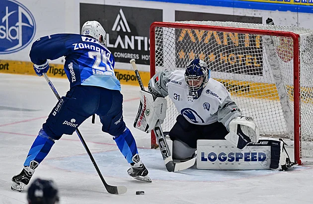 ONLINE: Plzeň dává druhý gól Brnu, vedou i Vary. Pardubice hostí Kladno