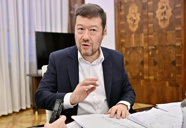 Okamura k Macinkovi: Žádné vydírání. A rozhodně nestojím na straně prezidenta