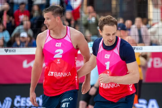 Beachvolejbalista Perušič končí kariéru, Schweiner bude hrát s Trousilem