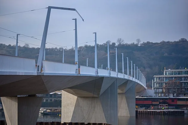 Dvorecký, nebo Anežky České? Praha hledá název pro nový most, otevře se v dubnu