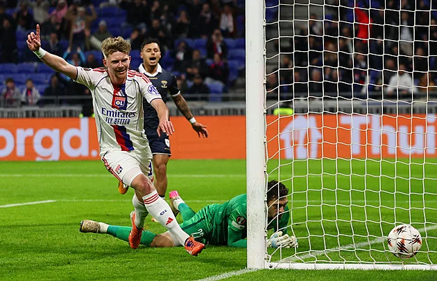 Šulc nenastoupí v Evropské lize, Lyon ho kvůli menšímu zranění radši pošetří