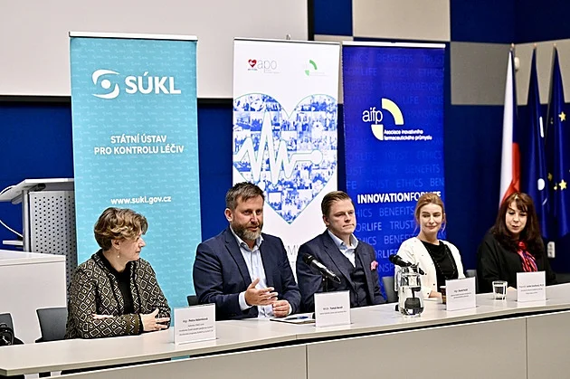 Ministr zdravotnictví Vojtěch přejímá záštitu nad programem EUPATI ČR. O třetí ročník pacientského vzdělávání je historicky největší zájem