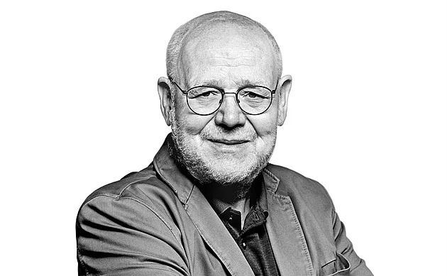 Od vyměklého Trumpa ke kohabitujícímu Macinkovi: jak se vstupuje do učebnic