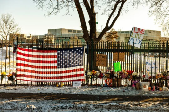 Při zabití muže v Minneapolisu stříleli dva federální agenti, píše AP