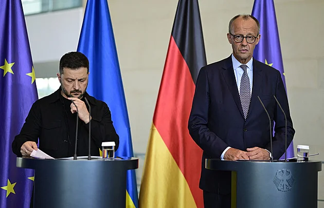 Vstup Ukrajiny do EU v roce 2027 není možný, řekl Merz. Trump mu přijde zdravý