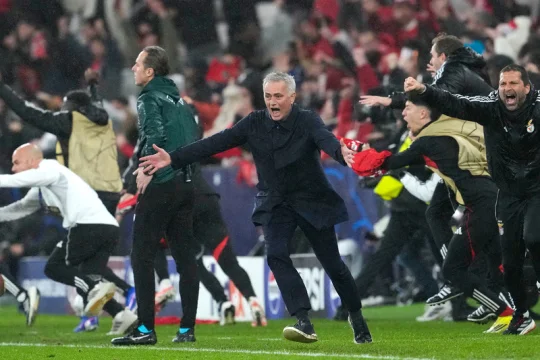 Historický gól, chválil Mourinho postupovou trefu brankáře Benfiky v nastavení
