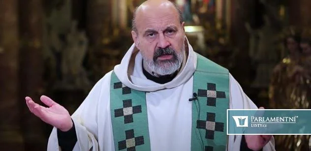 Boží soud? Halík žene lid proti vládě. Přišla velmi tvrdá reakce