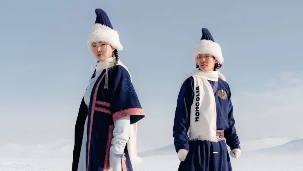 Módní olympijské kolekce: Za srdce chytli Mongolové, USA šije u Ralpha Laurena a Češi vzdávají hold grafické práci Vojtěcha Pressiga