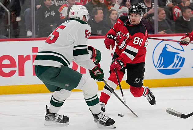 Změní Jiříček po roce zase tým? Spekulace se množí, v Minnesotě mu ale věří