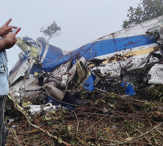 Zmizelo z radarů a spadlo. Při nehodě letadla v Kolumbii zemřelo 15 lidí