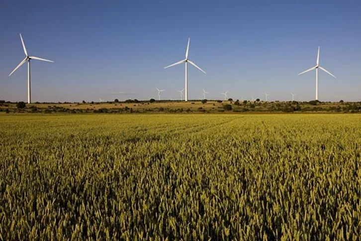 Ve stopách Křetínského a Tykače. Další český miliardář rozjíždí expanzi v zahraničí