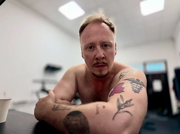 Nabušený, potetovaný a osvalený Štěpán Kozub: Král českých bavičů je k nepoznání