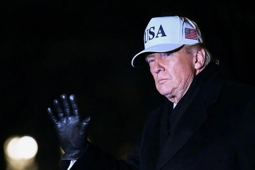 „Masivní flotila je na cestě, dochází vám čas.“ Trump znovu hrozí útokem na Írán