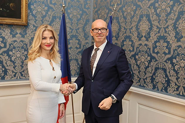 Oto Klempíř přivítal největší kočku slovenské vlády: Máte to tu krásné, pan Baxa si čas neudělal