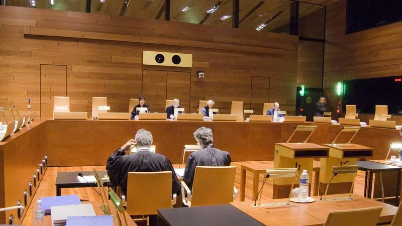 Kverulant před soudem EU: Brusel brání informace o prebendách europoslanců