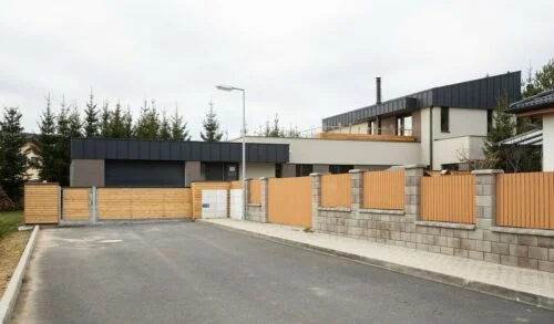 Macinka a Turek u Zemana v jeho domě v Lánech: Dveře otevřela manželka exprezidenta