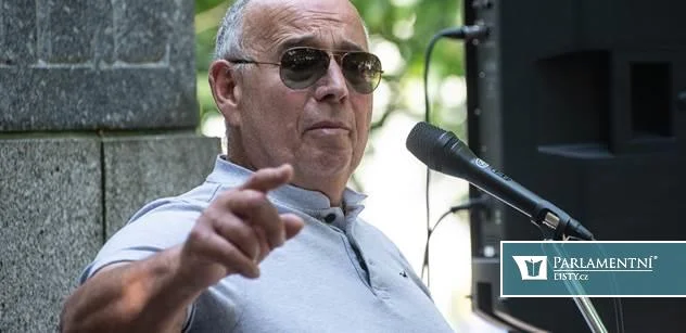 Vyskočil k honu na Macinku: To je intrika Koláře. Pavel je v tom nevinně