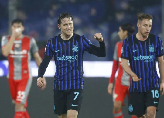 Inter Milán zvítězil na 2:0 hřišti Cremony, tabulku italské ligy vede o osm bodů