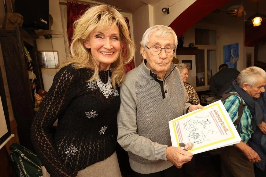 „Ještě žiju…“ Otec Michala Suchánka slavil před devadesátinami. Se synem přitom roky nemluví