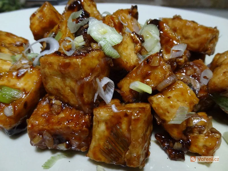 Tofu na čínský způsob se zeleninou