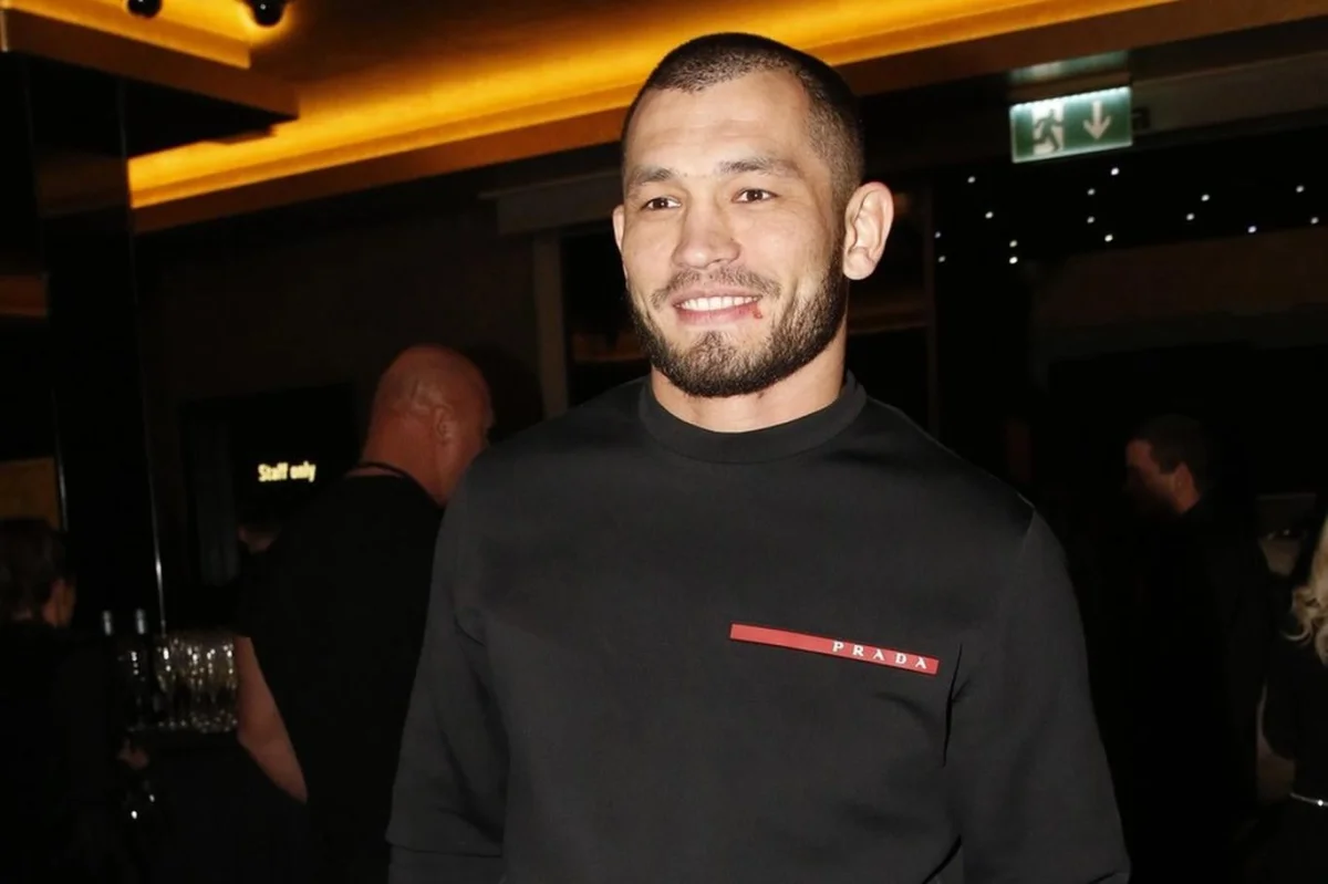 Zápasník MMA Muradov se oženil. Svatba proběhla na Slovensku, v Česku matrika termín opakovaně rušila