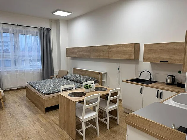 Moravskoslezská nemocnice Opava otevírá rodinný pokoj na oddělení šestinedělí