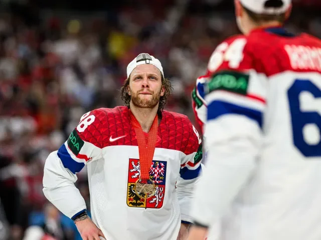 Českými vlajkonoši na zahájení olympijských her v Itálii budou Pastrňák a Charvátová - Hokej Echo24.cz článek na Media24.cz