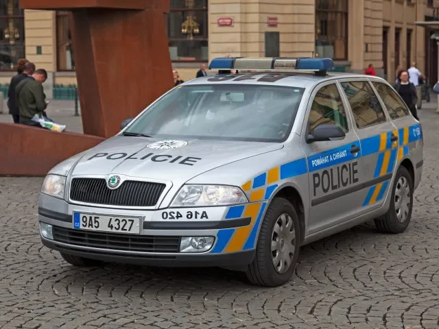 Pohřešovaný muž zemřel násilnou smrtí. Za ní stál patrně pachatel, který při útěku vypadl z okna - Krimi Echo24.cz článek na Media24.cz