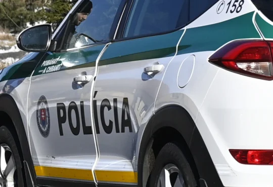 Žák na Slovensku zranil vzduchovou pistolí dva spolužáky