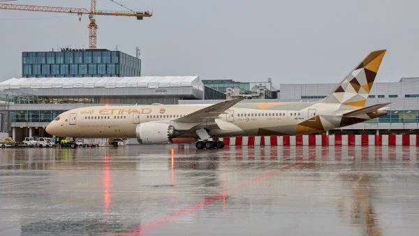 Dříve nedostupný luxus, dnes do vzdálených destinací za pár tisíc. Pražské letiště zažívá ceny, jaké byly dosud nemyslitelné