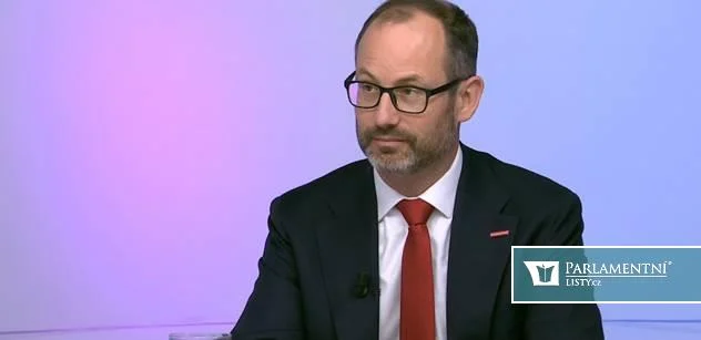 Farský (STAN): Na Ukrajinu denně padají rakety. Co na to Macinka?