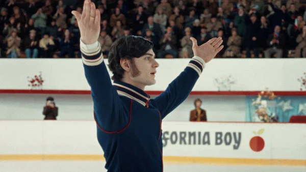 Kulturní tipy: Josef Trojan jako filmový Nepela na Netflixu, akční nálož i jazzové hvězdy v Brně