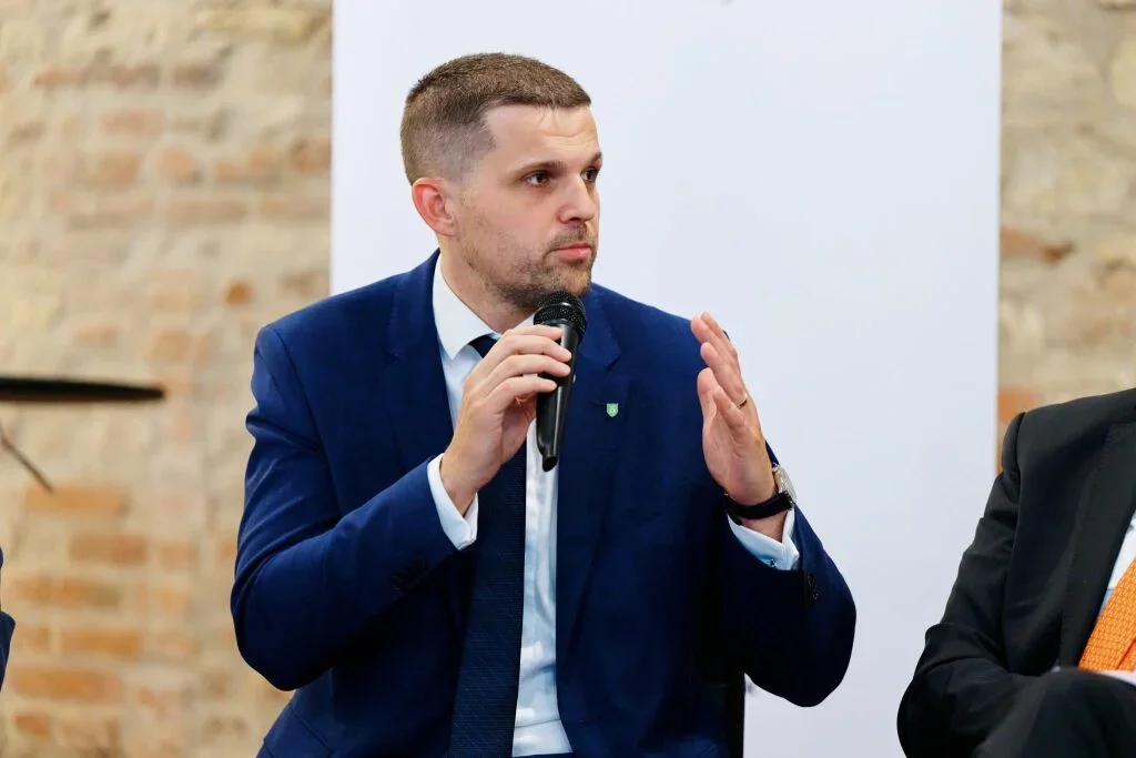 Zbytečná zátěž, cupují vládní právníci Hladíkovu novelu k ekologickým škodám