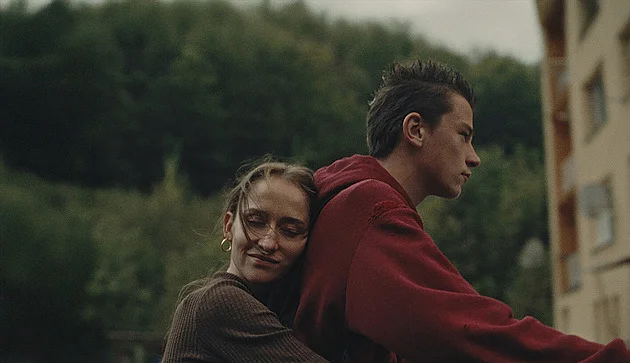 Ceny kritiky vyhrál film Sbormistr, po dvou soškách mají i Otec a Letní škola, 2001