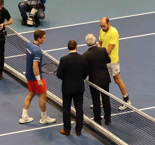 Davis Cup on-line: Lehečka se nadřel, ale stejně jako Svrčina zvítězil