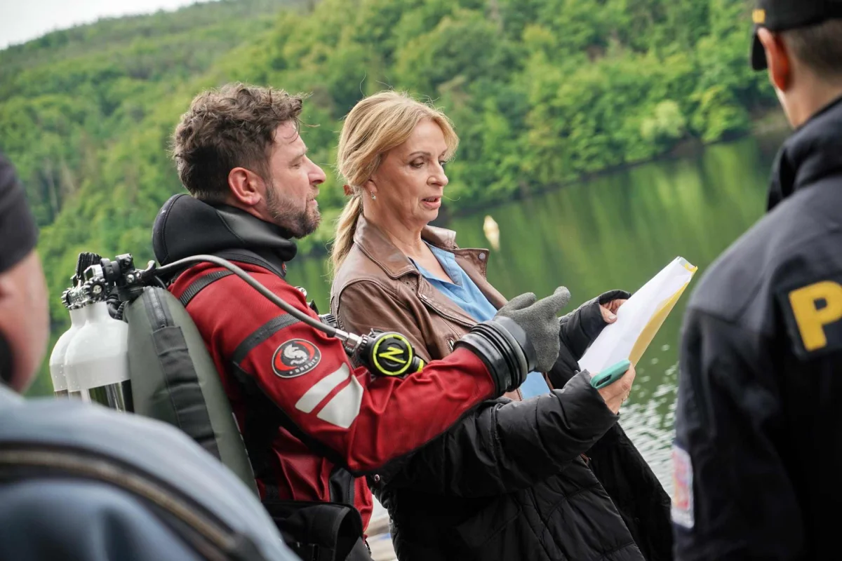 Chýlková srovná chlapy do latě. Na Slapy a Štěchovice se vrátila kriminálka Pod hladinou