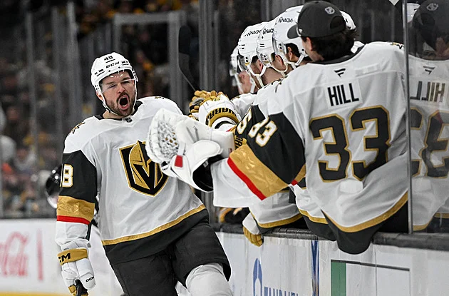 Rulíkův rébus v útoku. Co s pozicí centra? K Pastrňákovi se nabízí dvě hlavní varianty