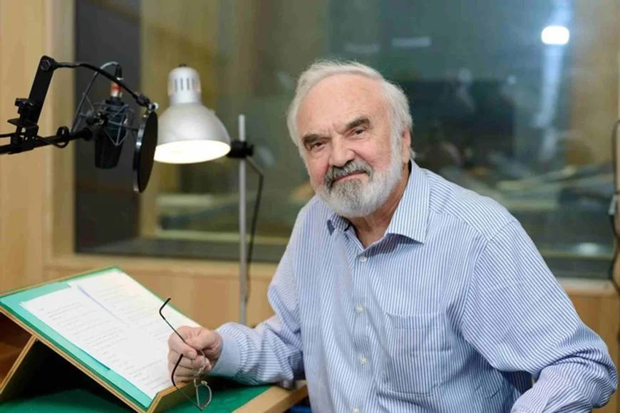 Zdeněk Svěrák oslaví 90. narozeniny. Večer z Divadla Járy Cimrmana půjde živě do kin