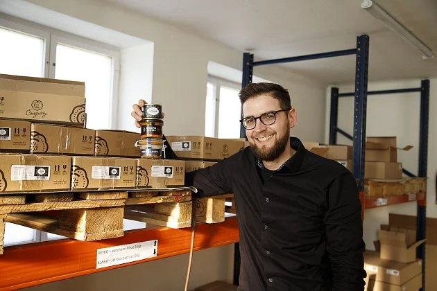 Masové konzervy překvapily i vegetariána. Čongrády sází na dědečkovu recepturu