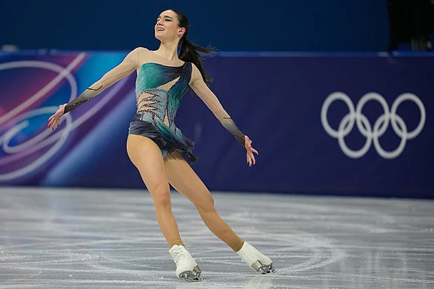 Drama v týmové soutěži krasobruslařů rozhodl Malinin. I bez čtverného axela