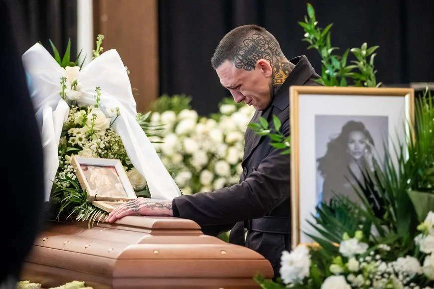 Luxus jen na oko? Po smrti influencerky Moniky Jákliové vyplouvají na povrch dluhy i spory kolem pohřbu