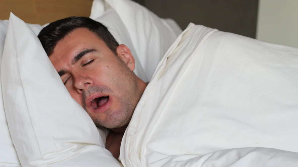 Slintáte ve spánku a myslíte si, že je to v pořádku: Možná přehlížíte důležitý signál těla