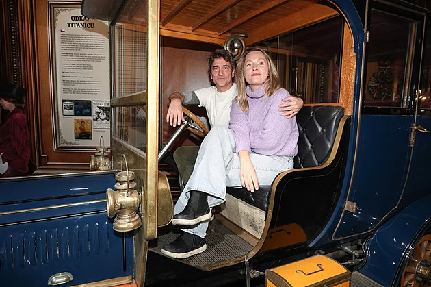 Valentýn na palubě Titaniku: Rašilov, Kraus, Kajnarová i Jánová se ponořili do nejslavnější filmové romance všech dob