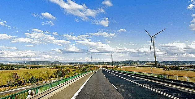 U Moravské Třebové plánují 250 metrů vysoké větrníky, vadily by místnímu letišti