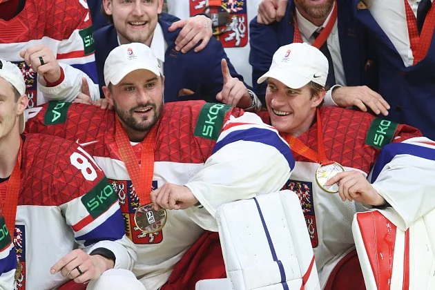 Klíč k úspěchu? Gólman. Češi mají silné trio, favorit na post jedničky je Dostál - Sport Denik.cz článek na Media24.cz