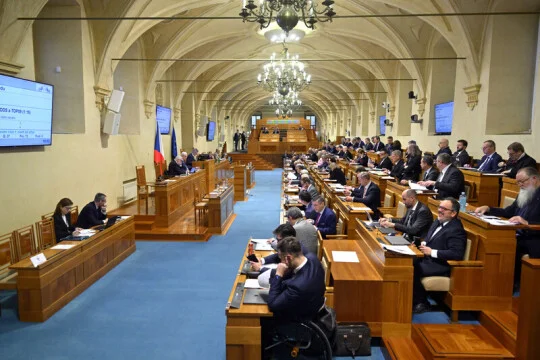 Senát bude jednat o délce platnosti jednodenních dálničních známek